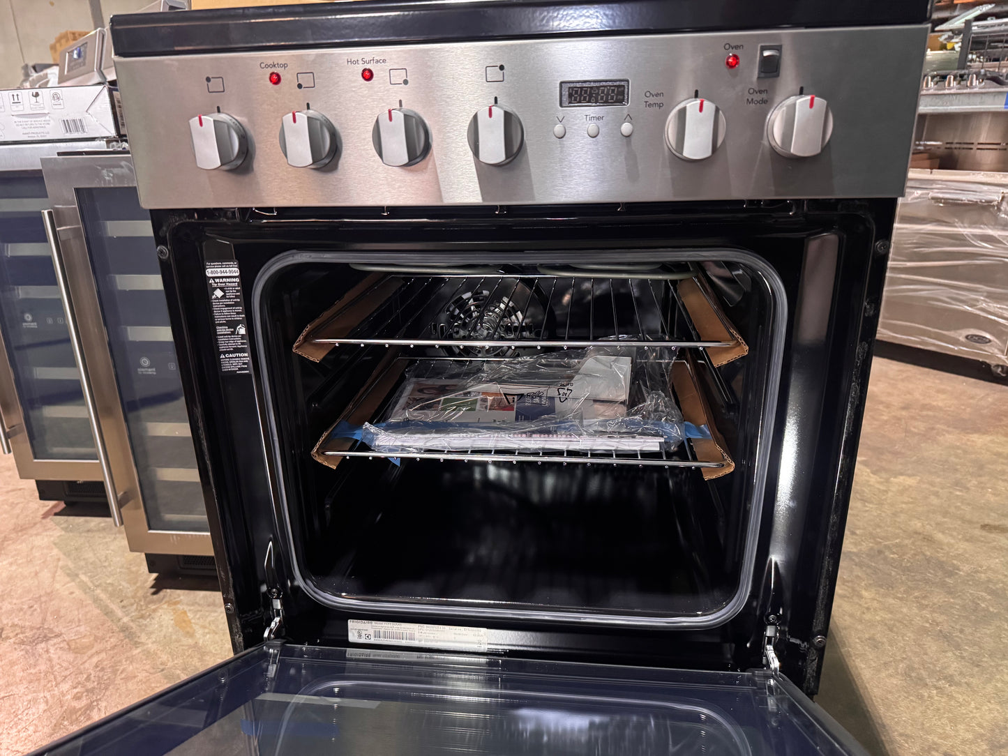 Frigidaire 24″ Freestanding Electric Range – Stainless Steel | Model FCFE2425AS (Scratch & Dent)