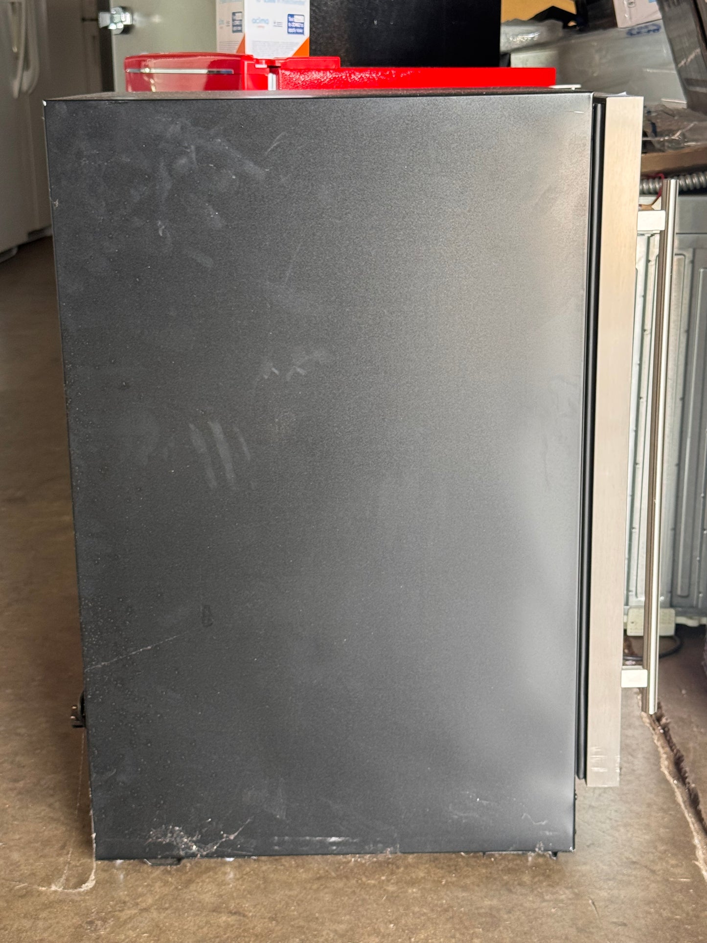 Vinotemp 28‑Bottle Dual‑Zone Wine Cooler – Stainless Steel | Model EL‑WCU113‑03 (Scratch & Dent)