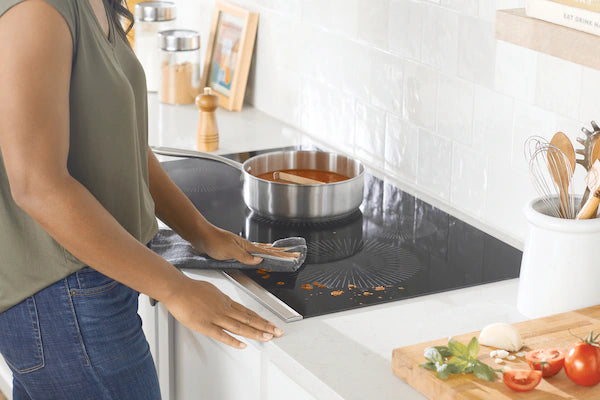 Frigidaire Gallery 36" Induction Cooktop with TempLock™ & Bridge Element – Black | Model GCCI3667AB